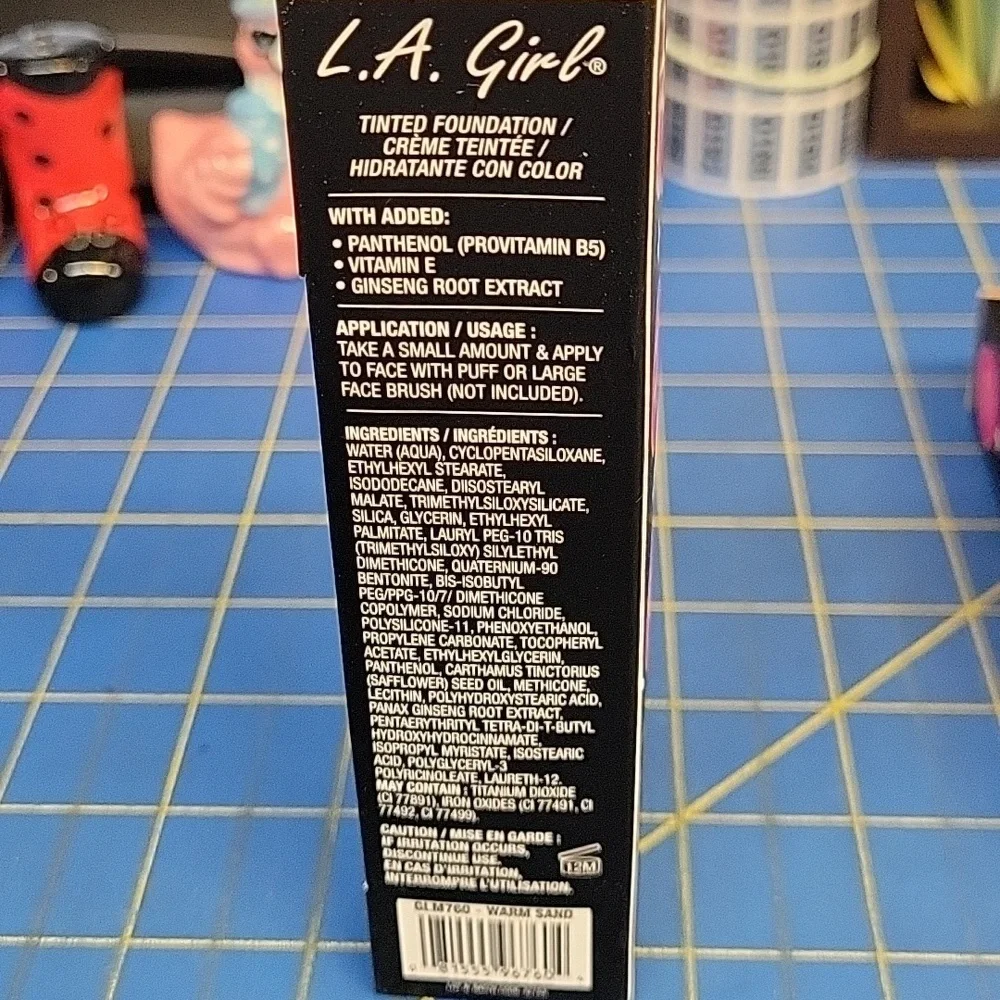 LA Girl girl tinted