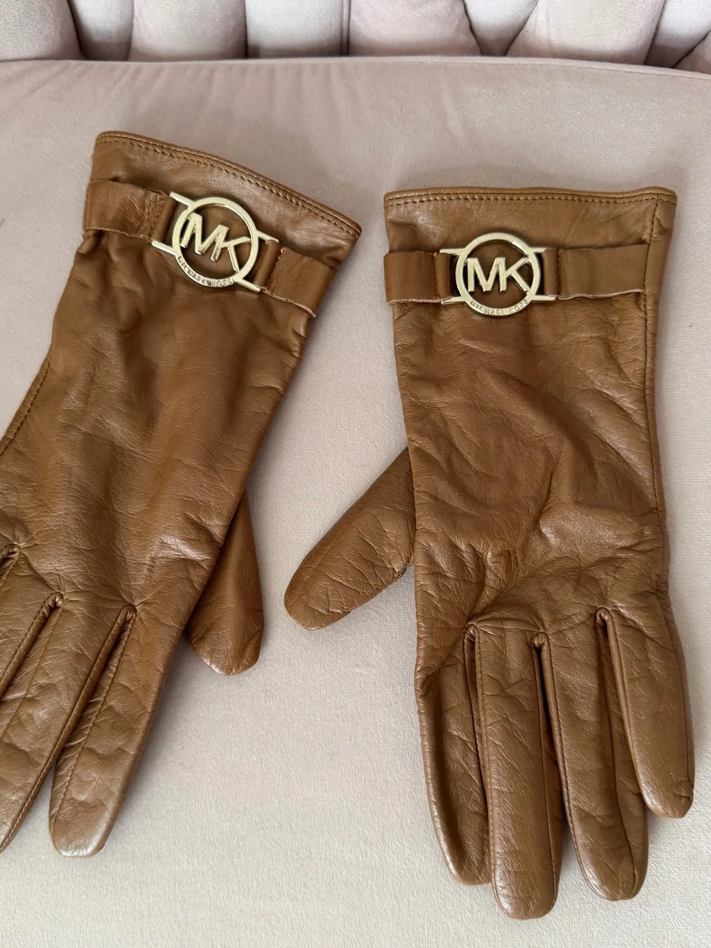 MICHAEL KORS Brown Leather & Gold MK Gloves Sz Medium