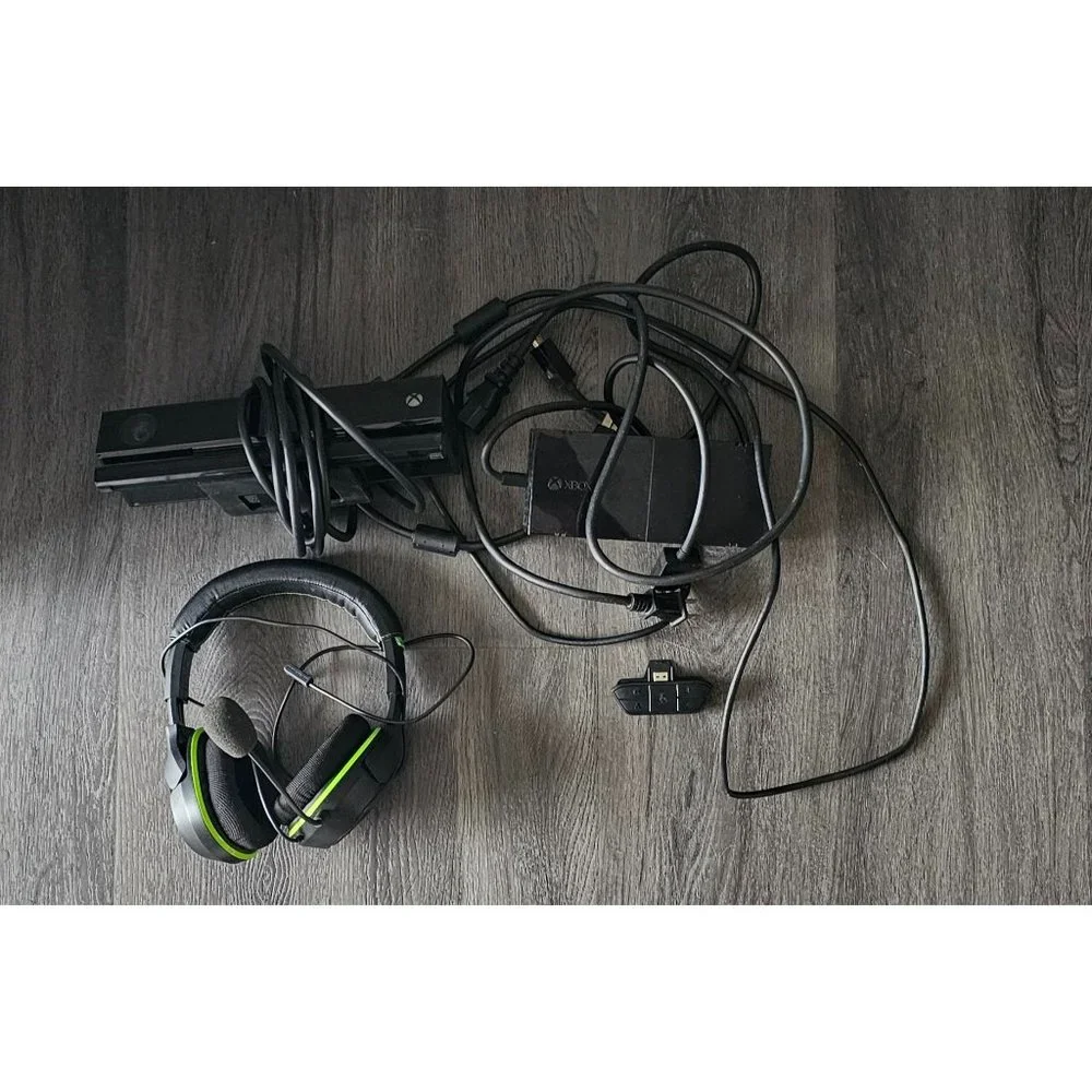 Microsoft XBOX One Accessories‎