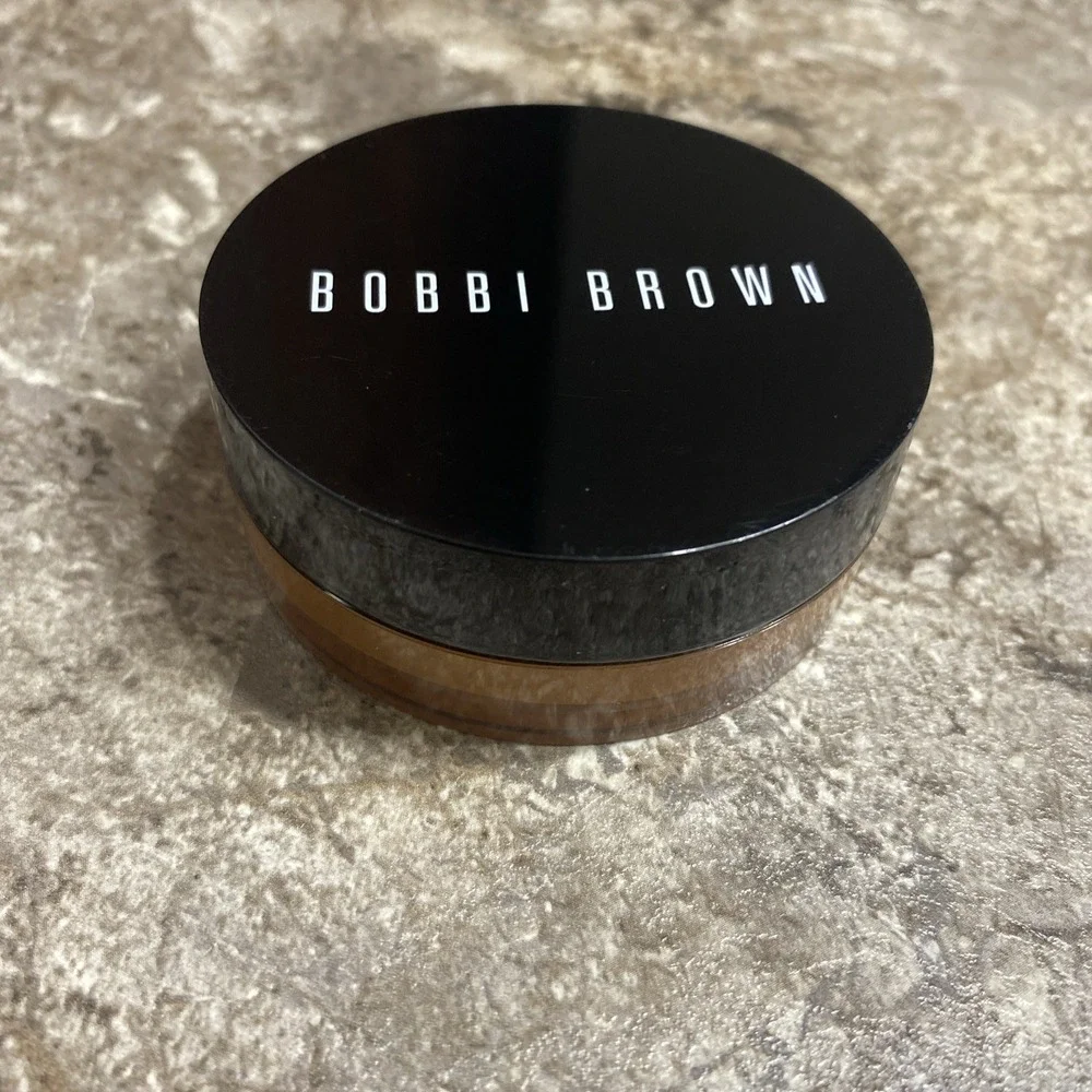Rare Bobbi Brown Skin Foundation Mineral Makeup‎ Rich SPF 15 Full Size .2oz/6g