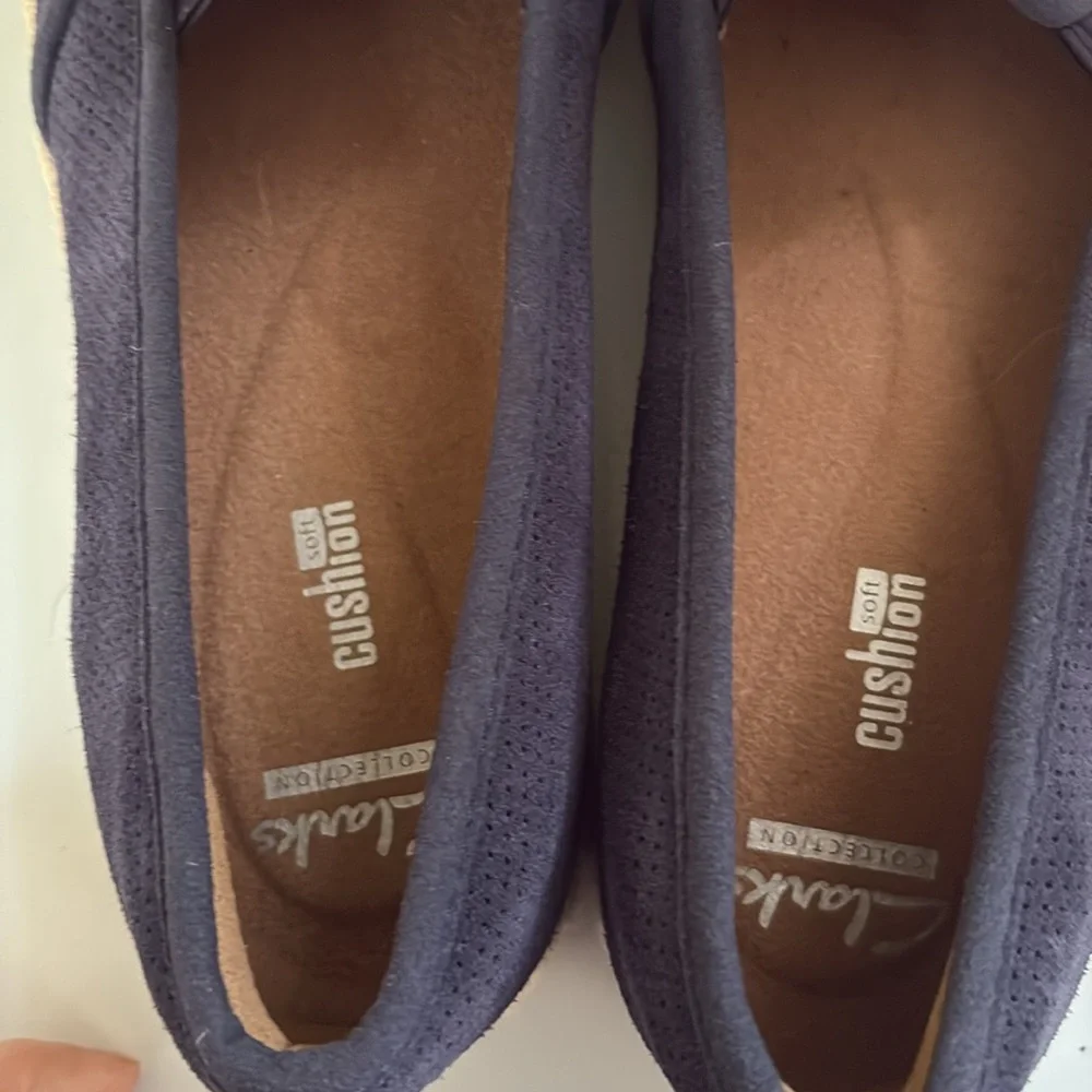 Clark’s Navy Suede Slip-On Espadrilles Size 7