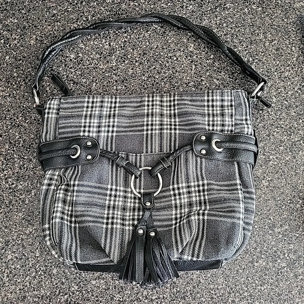 ROSETTI gray PLAID Fabric LARGE Hobo Shoulder bag Black Trim &‎ TASSELS silver