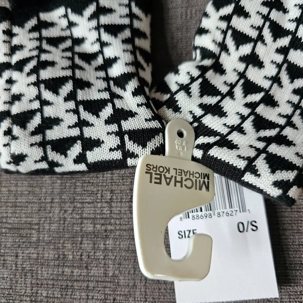 Michael Kors fits one cuff