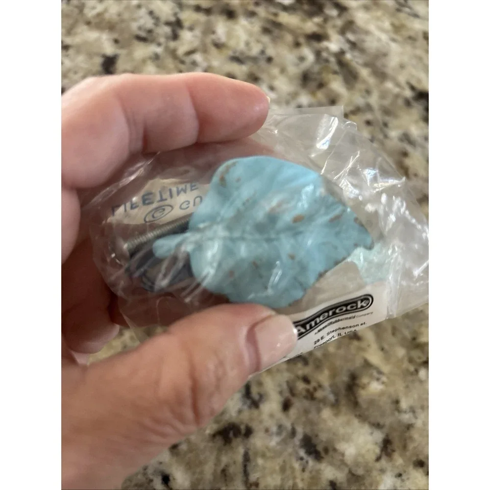 N/A turquoise metal