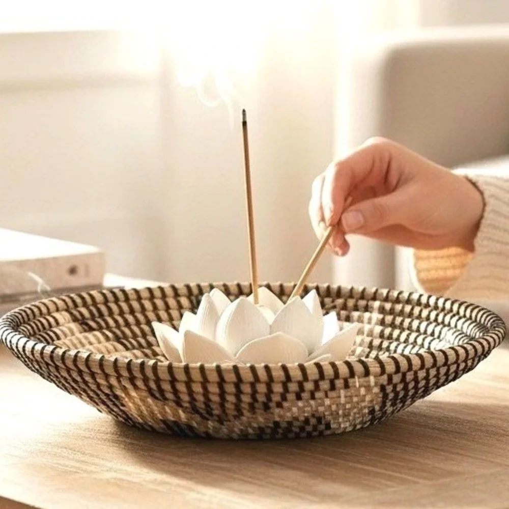 Handwoven Seagrass Coiled Wall Basket‎ Black White Spiral Boho Decor 14.5 Inch