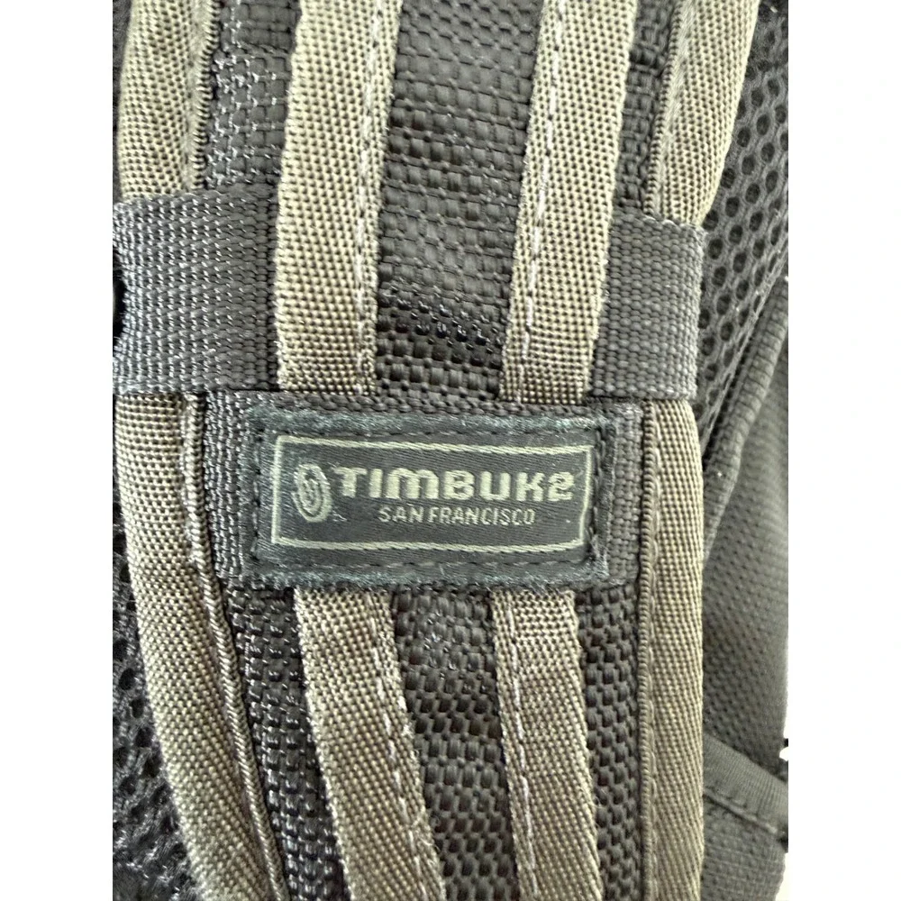 Timbuk2 brand brooks