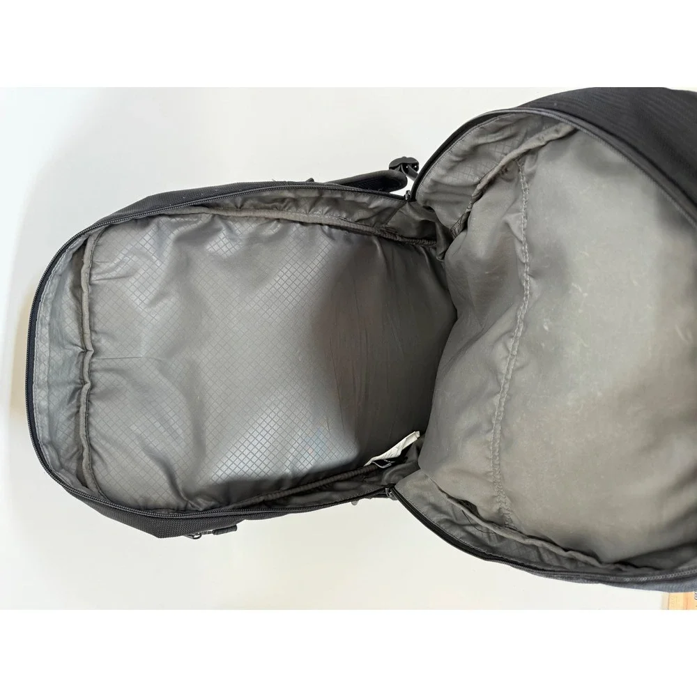 Timbuk2 brand brooks