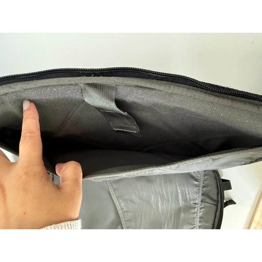Timbuk2 brand brooks