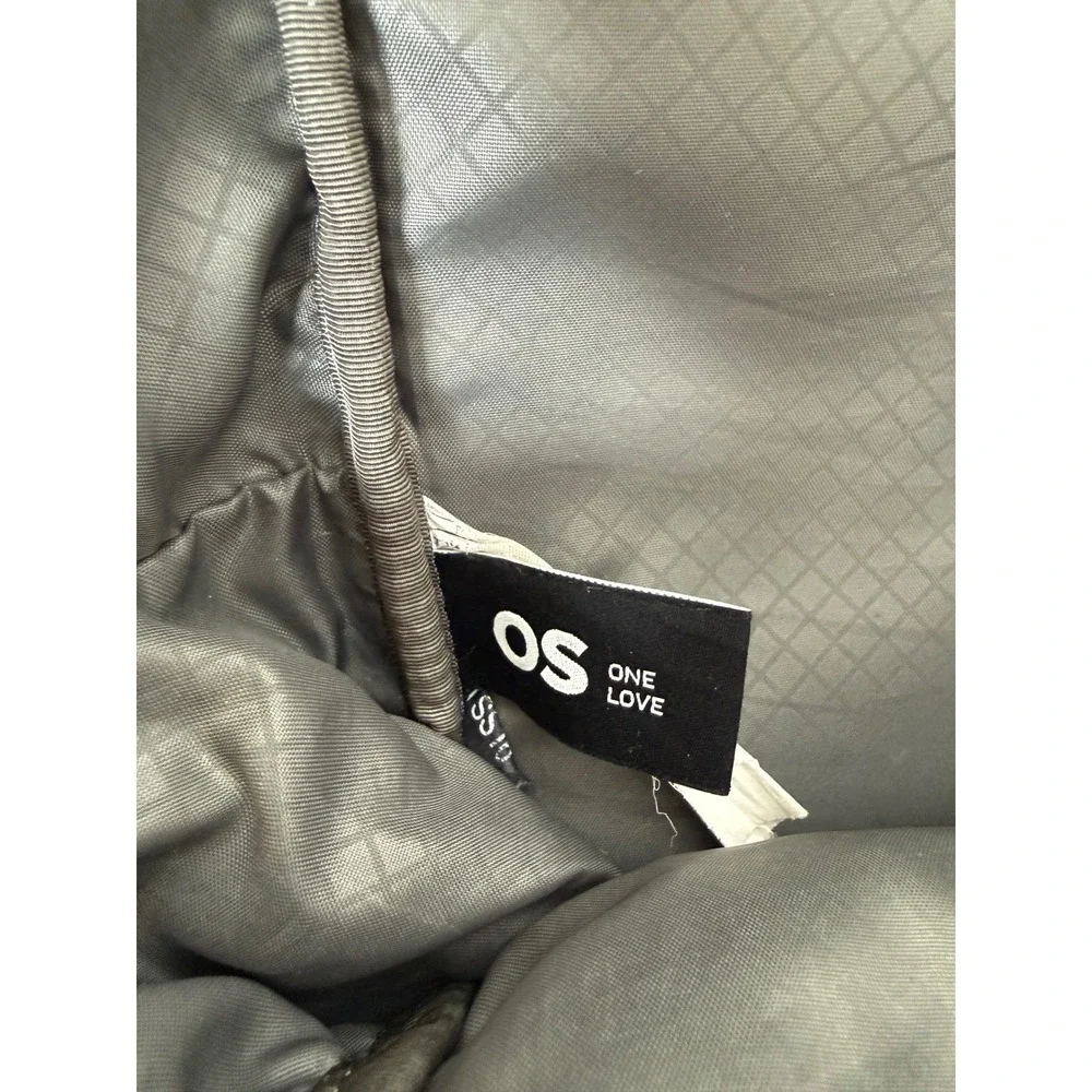 Timbuk2 brand brooks