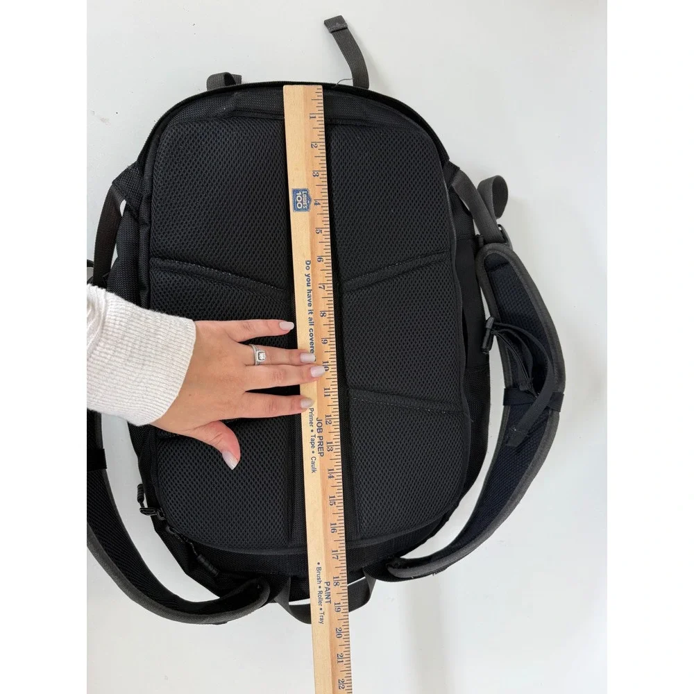Timbuk2 brand brooks