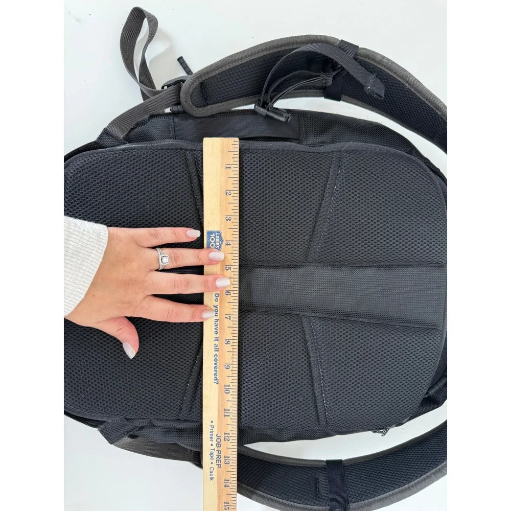 Timbuk2 brand brooks