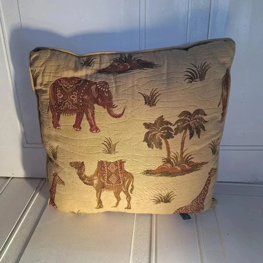 Ashford Court throw fabulous