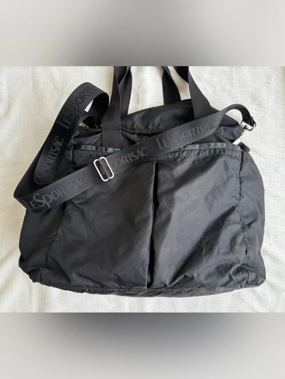 Lesportsac spacious duffel