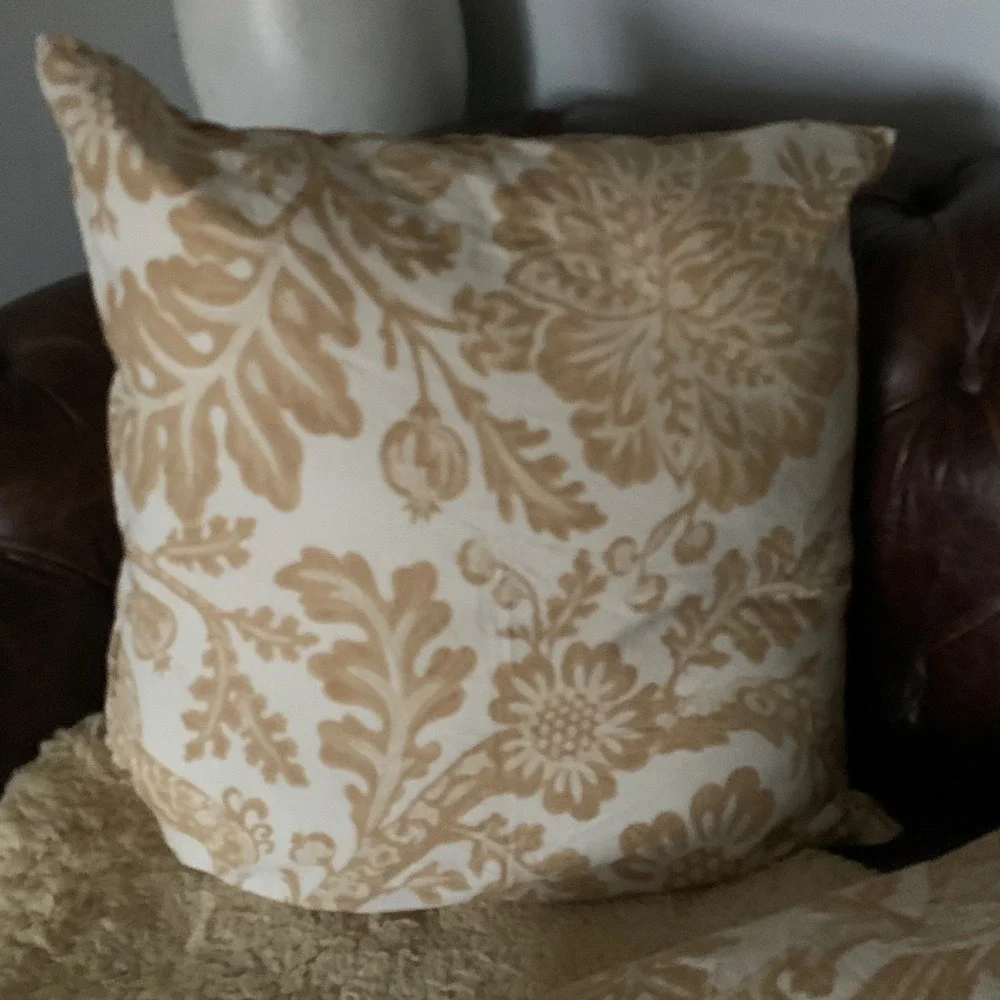 Pottery Barn great insert