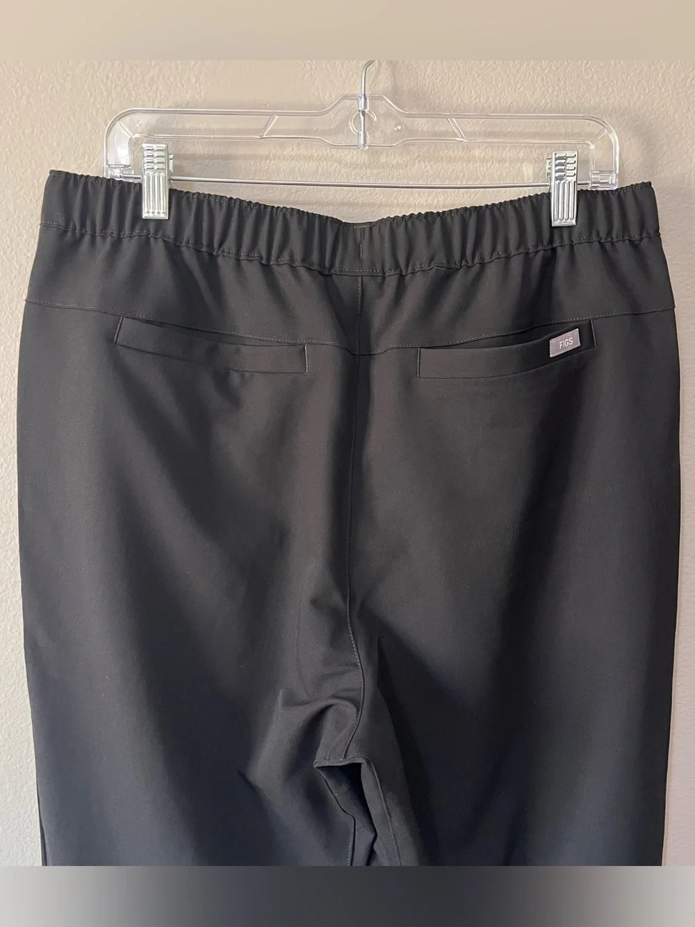 Figs brand new