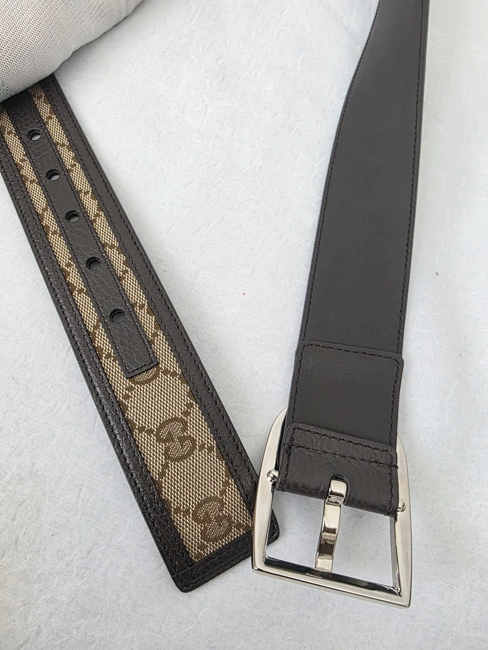 Gucci auth gg
