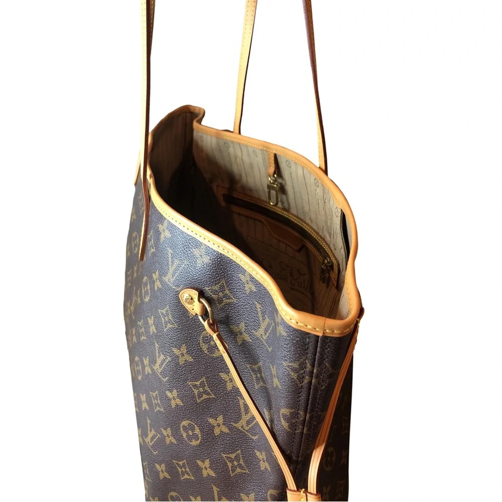 LOUIS VUITTON Neverfull GM Monogram Bag Comes With: LV Dust Bag COA Bag Shaper