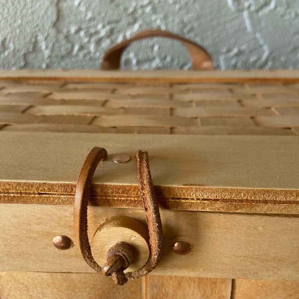 Mountain Trails Baskets vintage mountain