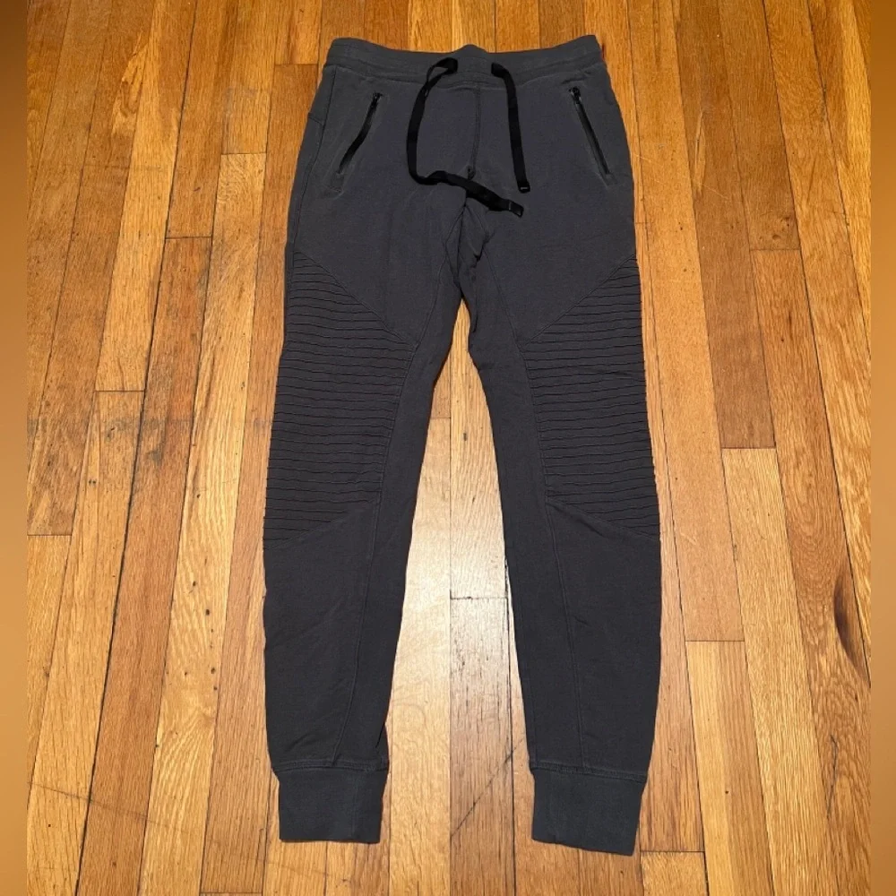 ALO Yoga these are