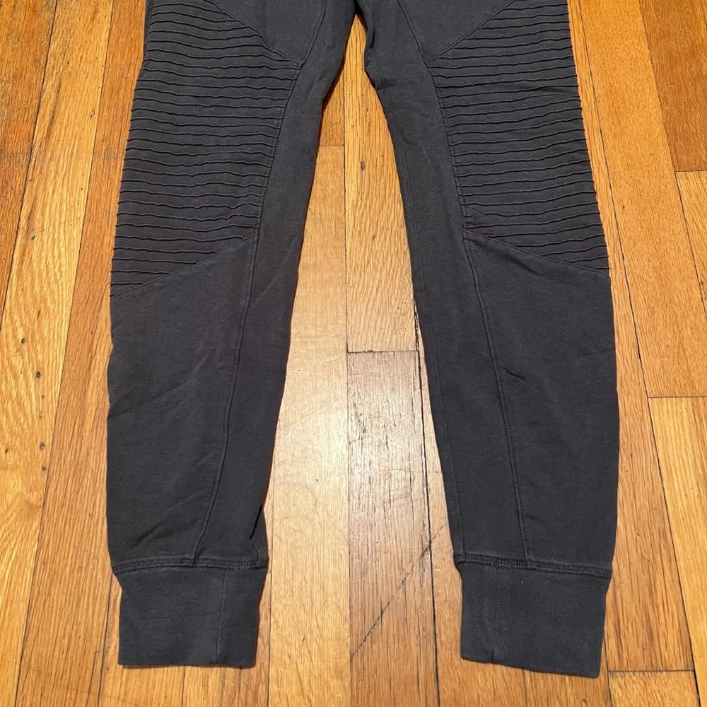 ALO Yoga these are