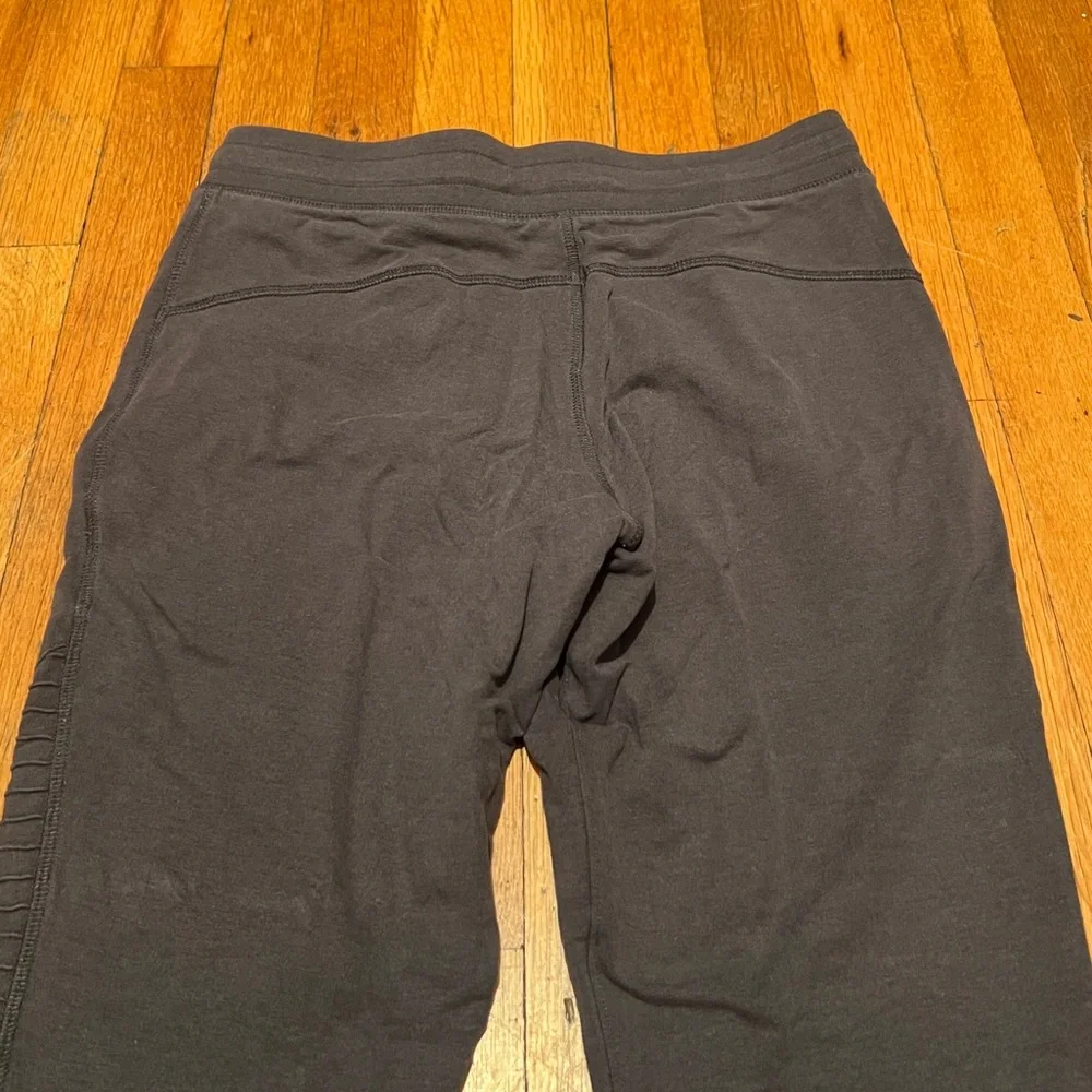 ALO Yoga these are