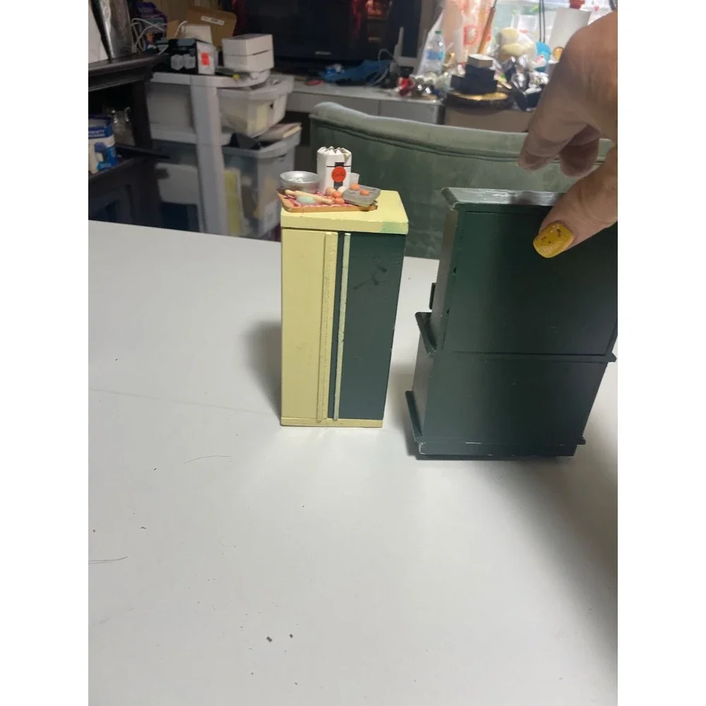Melissa & Doug dollhouse furniture