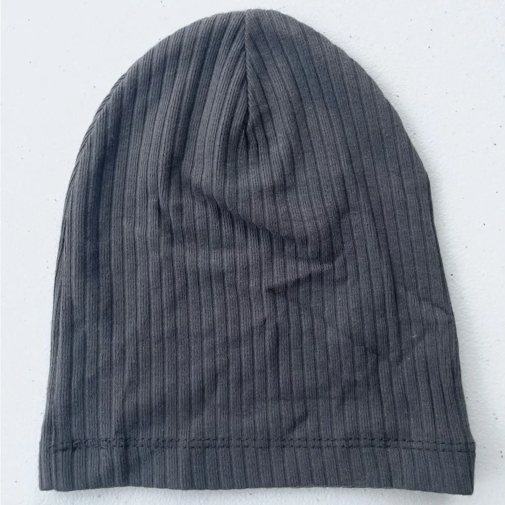 Infant Gray Ribbed Beanie Hat Size M Soft Stretch Baby Cap