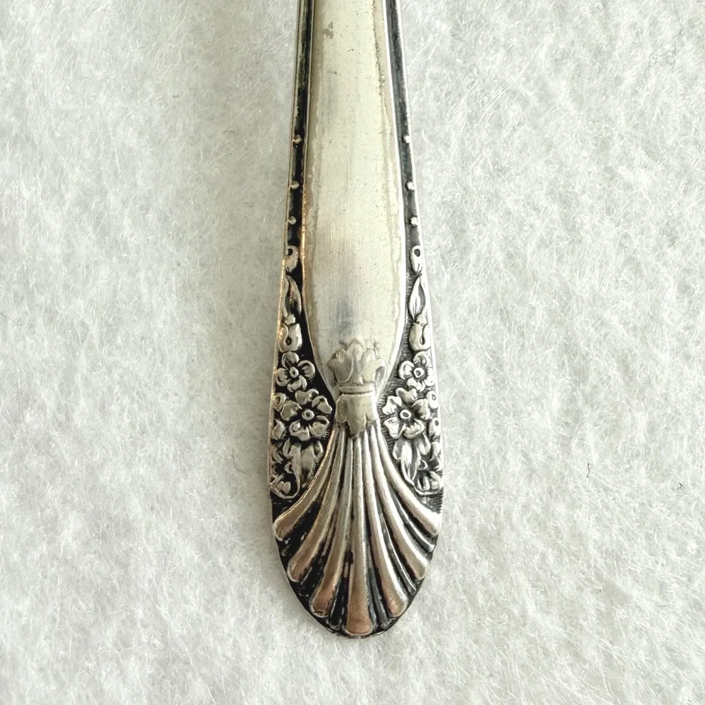 Antique Crown Silverplate Master Butter Knife Floral 1920s‎ Spreader