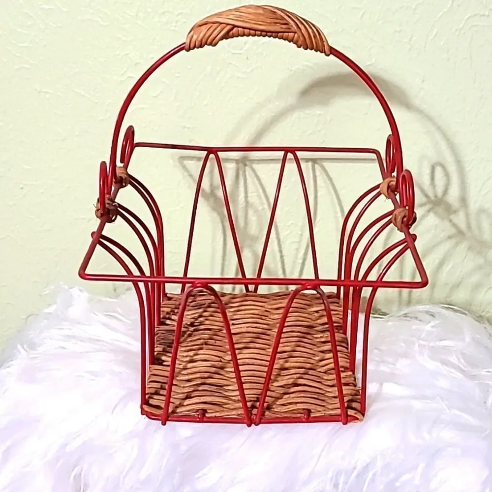 N/A or wicker