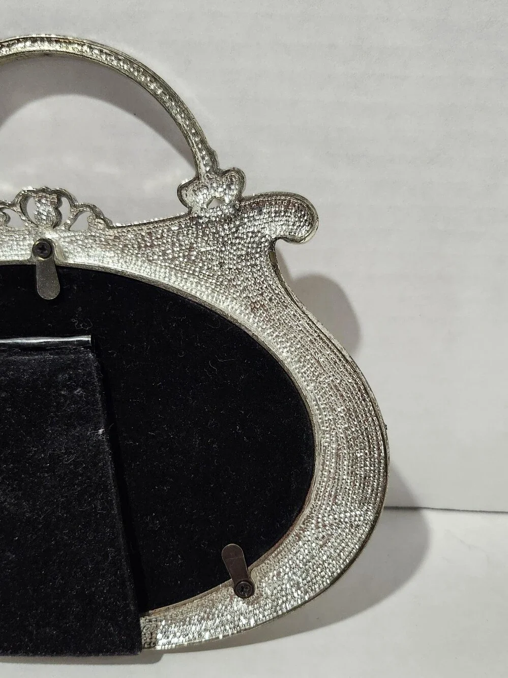 N/A frame silver pearly