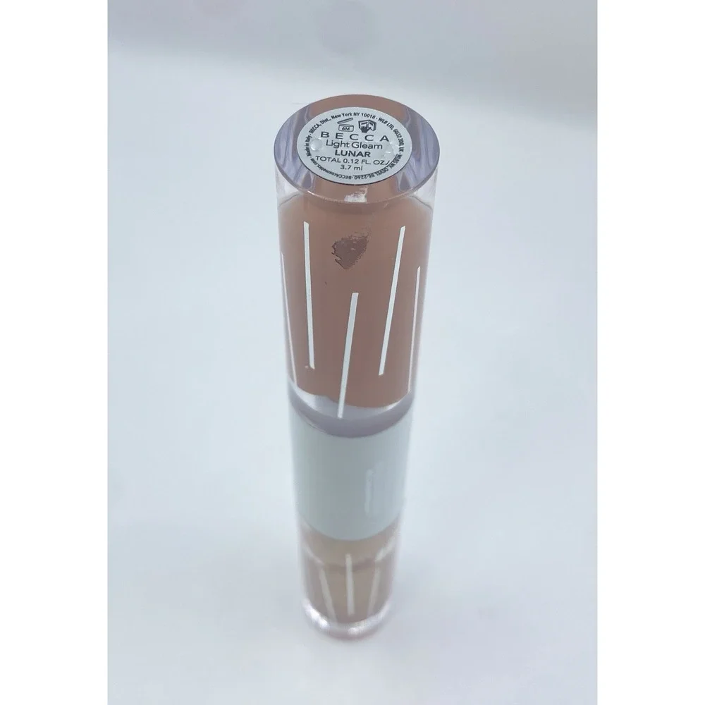 BECCA cosmetics light