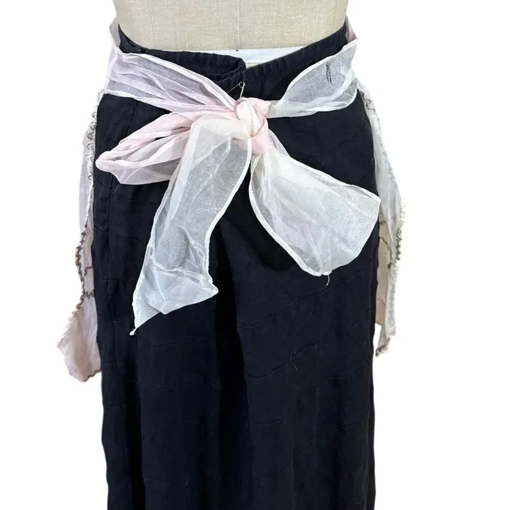 Vintage 60s hostess