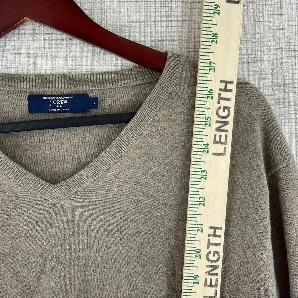 J. Crew v-neck sweater L cashmere blend long sleeve 2255