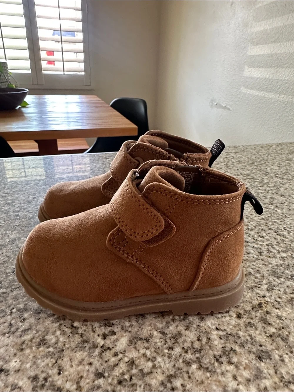 Cat & Jack cute brown