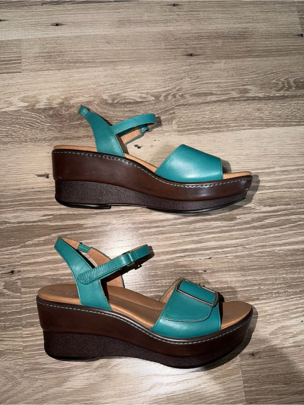 Dansko pre owned