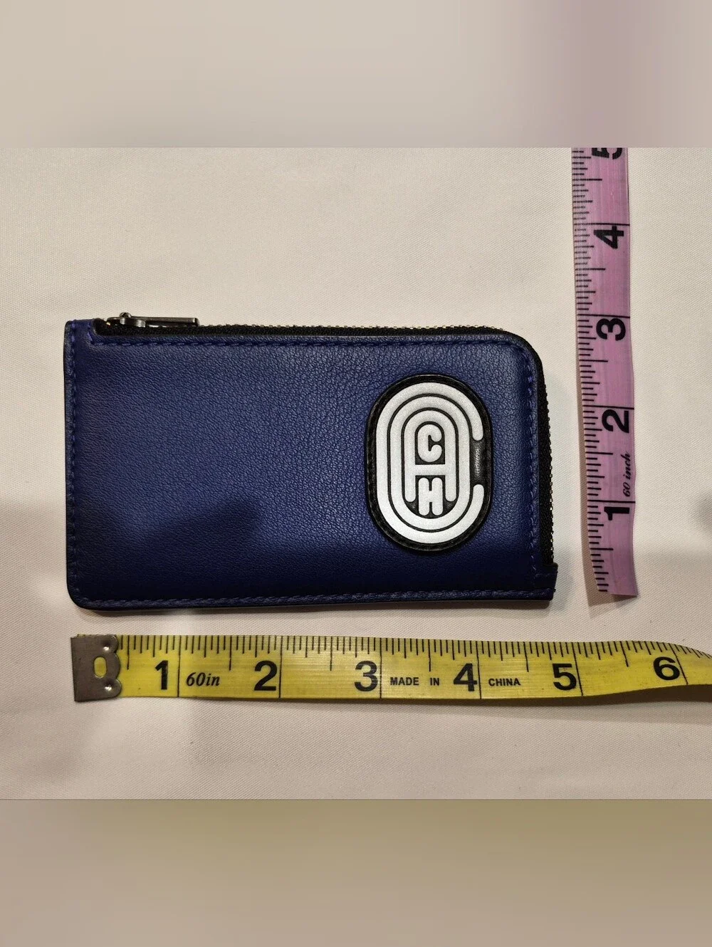 Coach zip card