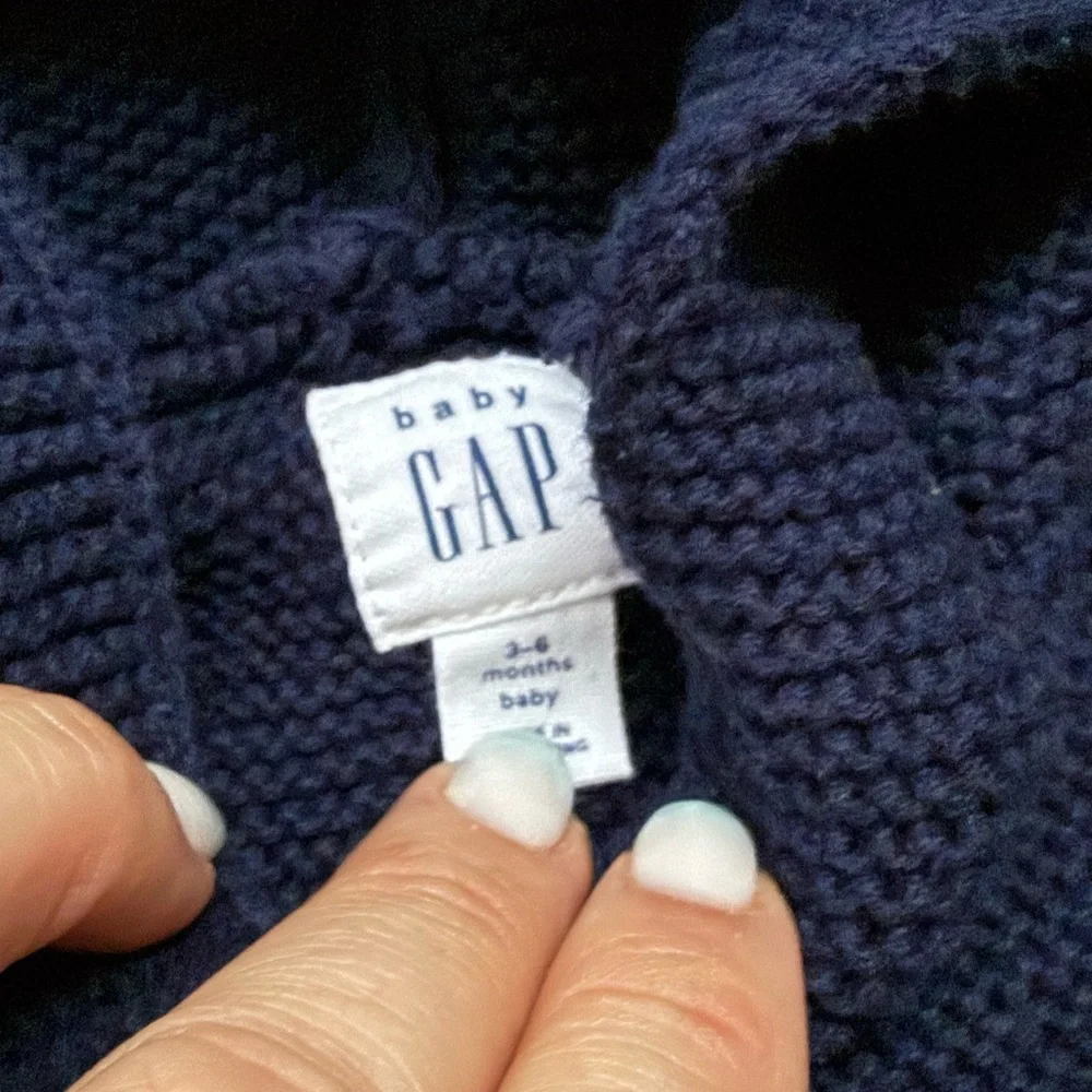 GAP dark blue