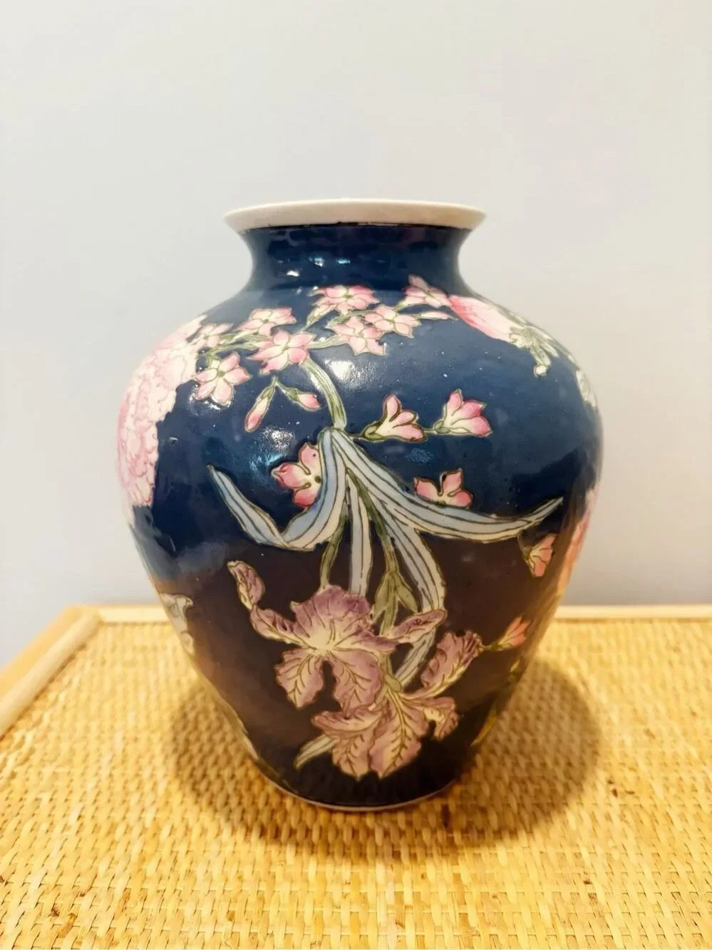 No Brand vtg porcelain