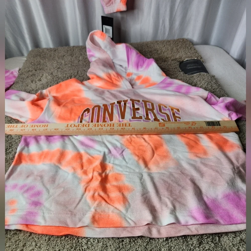 Converse girl all