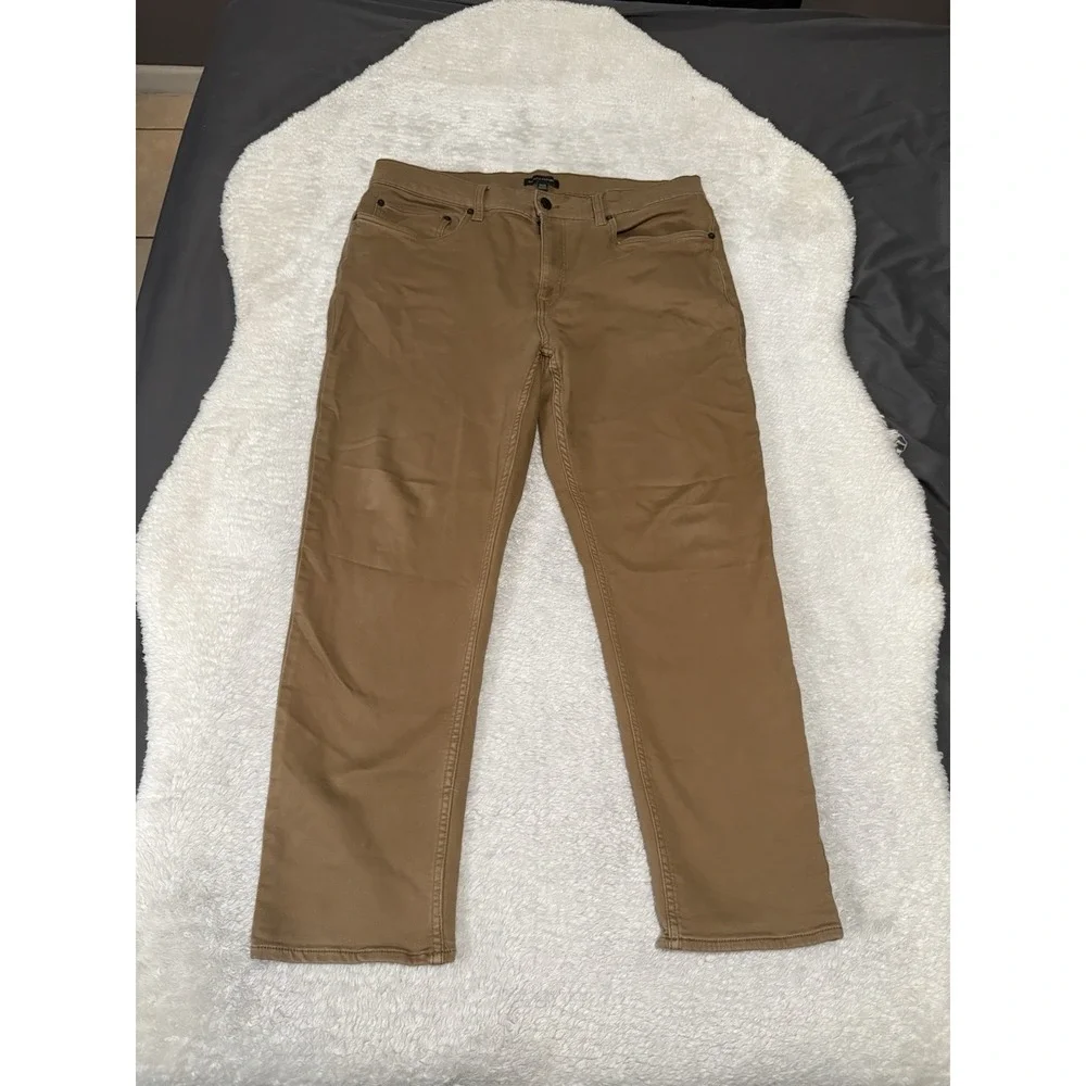 Banana Republic Men's Tapered Brown Chino Pants 36x29 Act (36x27)‎ Pants
