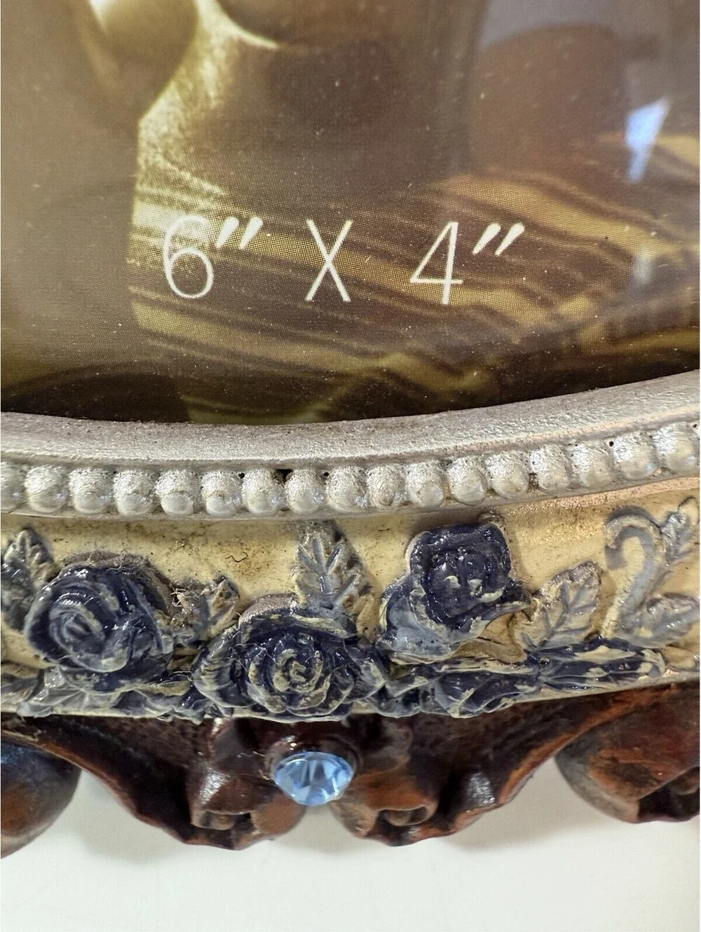 Decorative Art Oval Resin Photo Frame Blue Flowers & Stones 7.87”Lx.67”Wx8.07”H