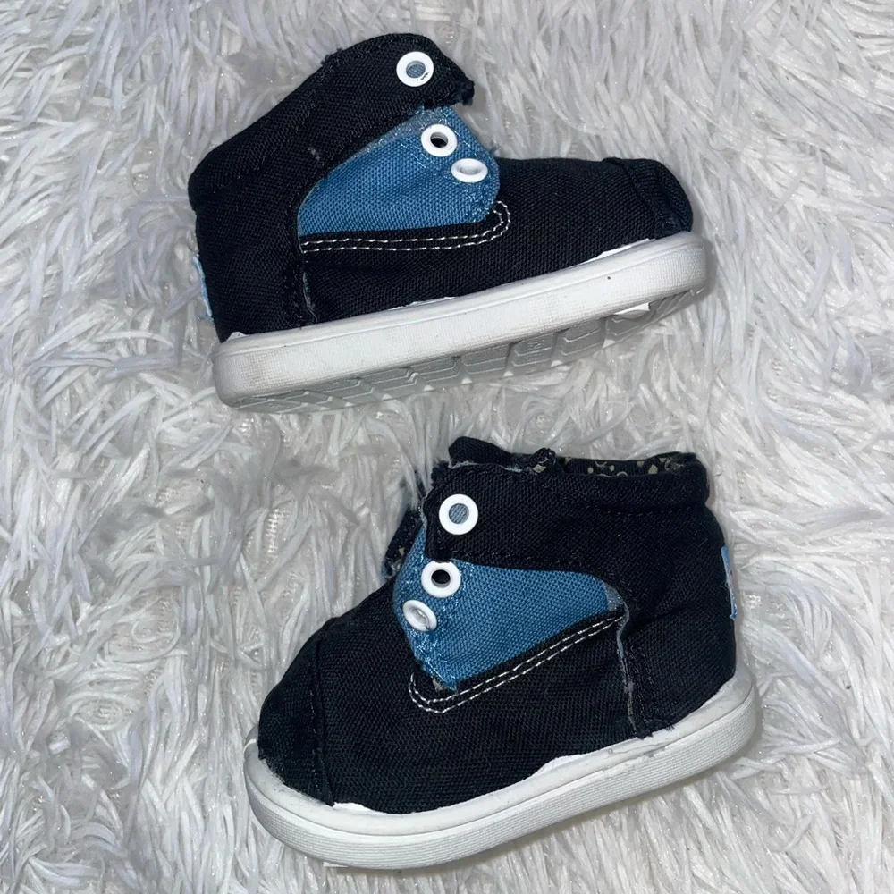 Toms good used