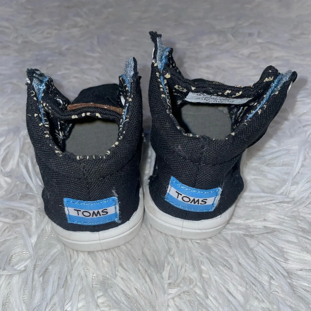 Toms good used