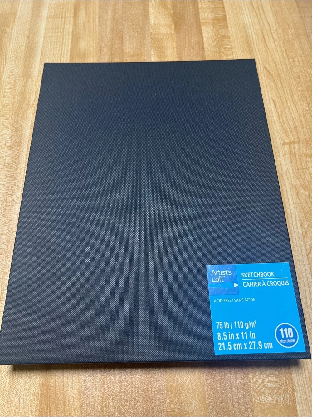 #2790**Artist's Loft Black Sketchbook - 8.5 x 11