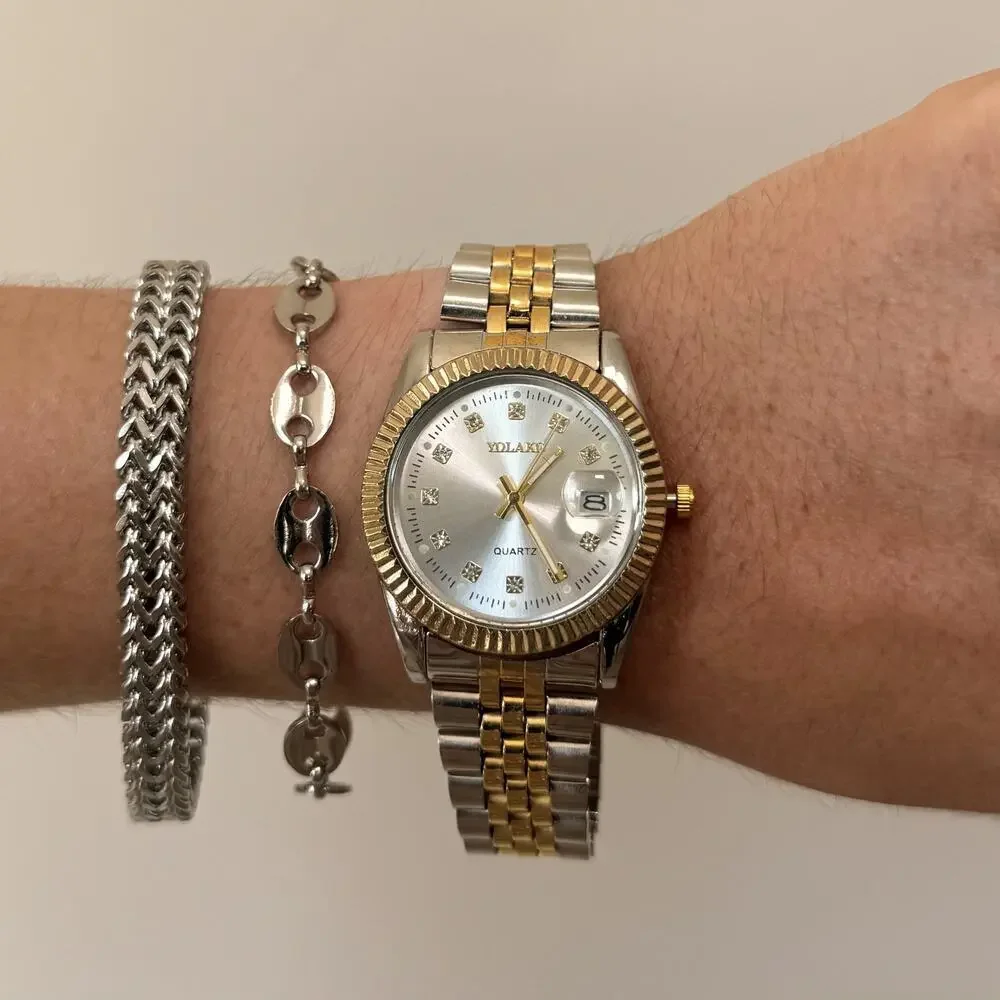 Y2K Gold Silver Quartz Watch with Patterned Dial Date Window Unisex 8.5