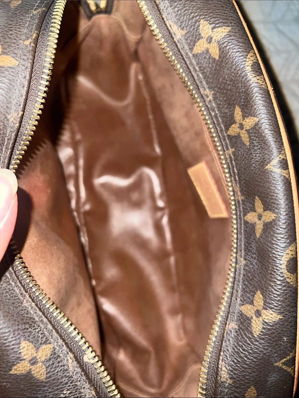 Louis Vuitton classic louis