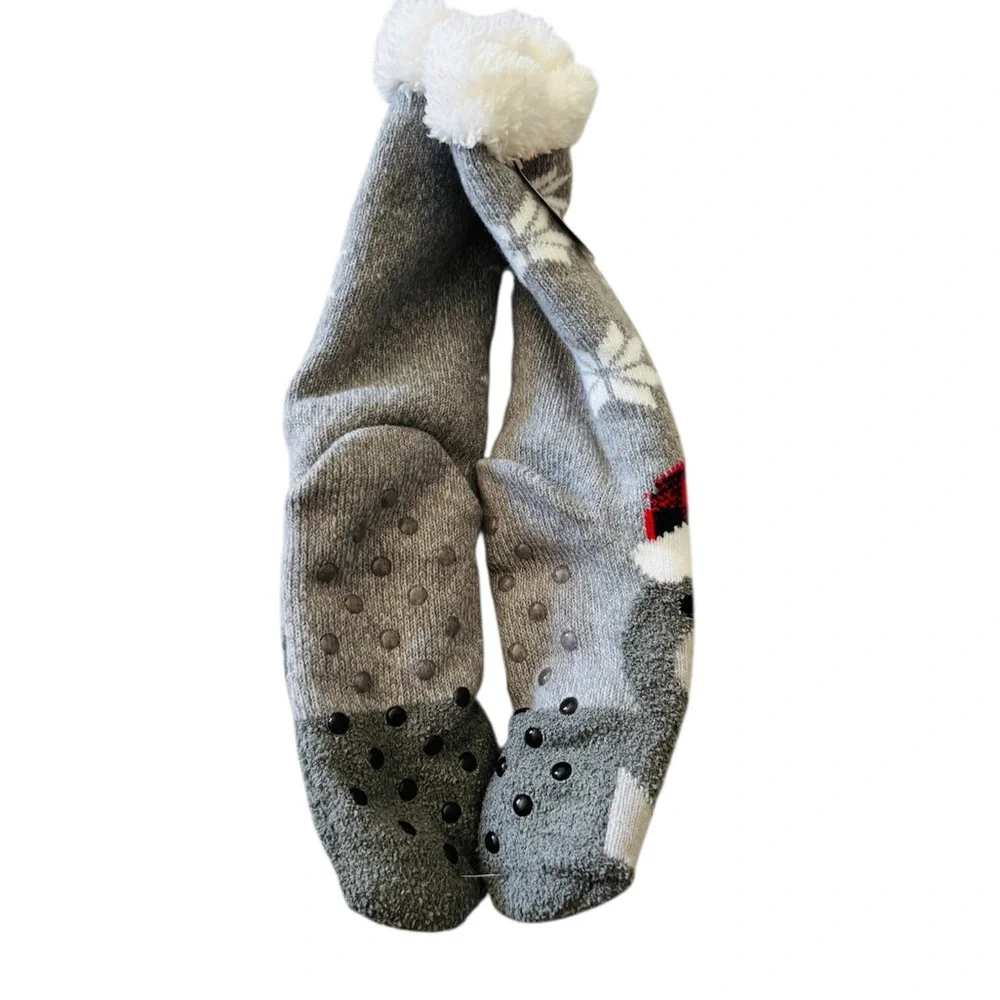 Fuzzy Babba cozy gray