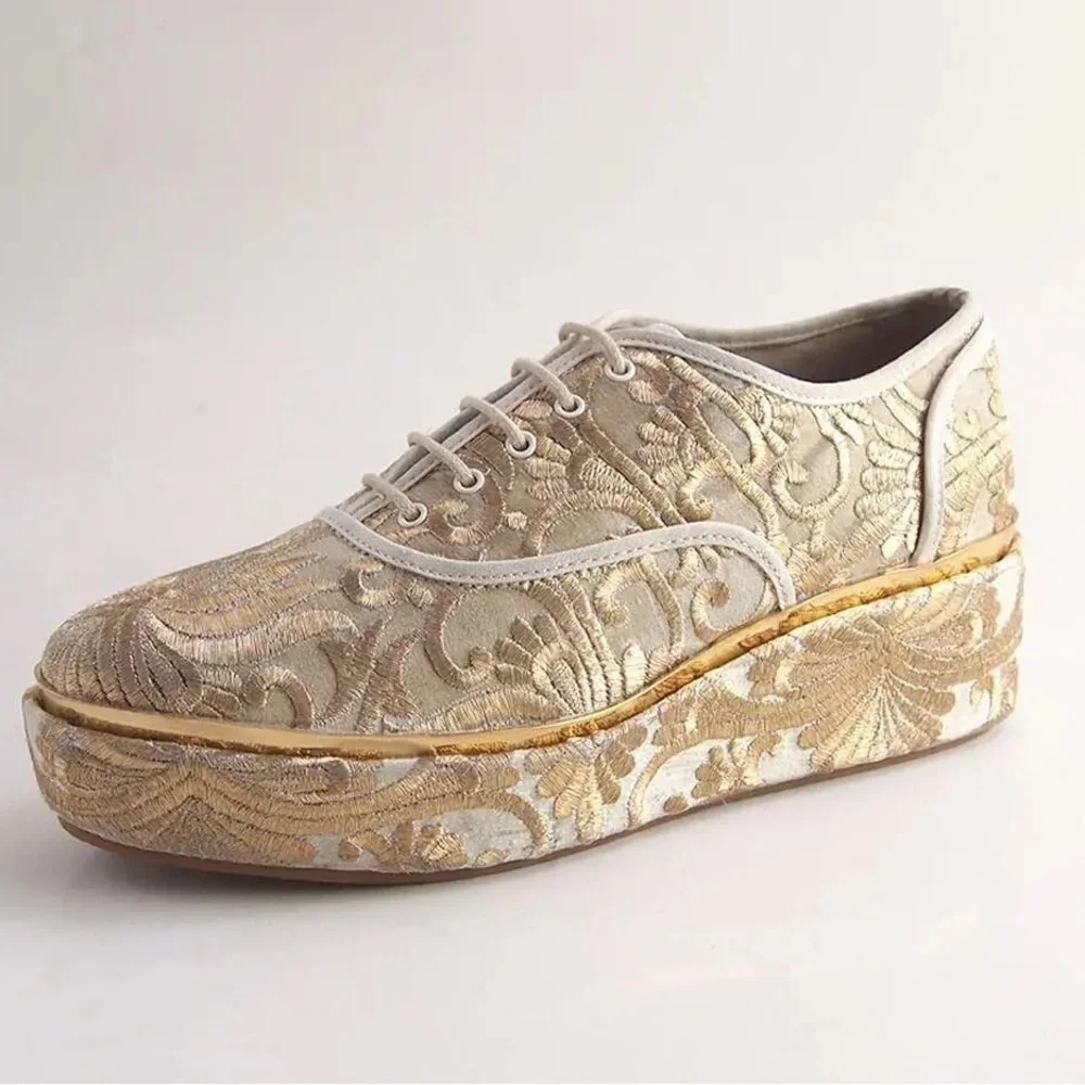 Tory Burch Arden Platform Oxford Embroidered Shoes