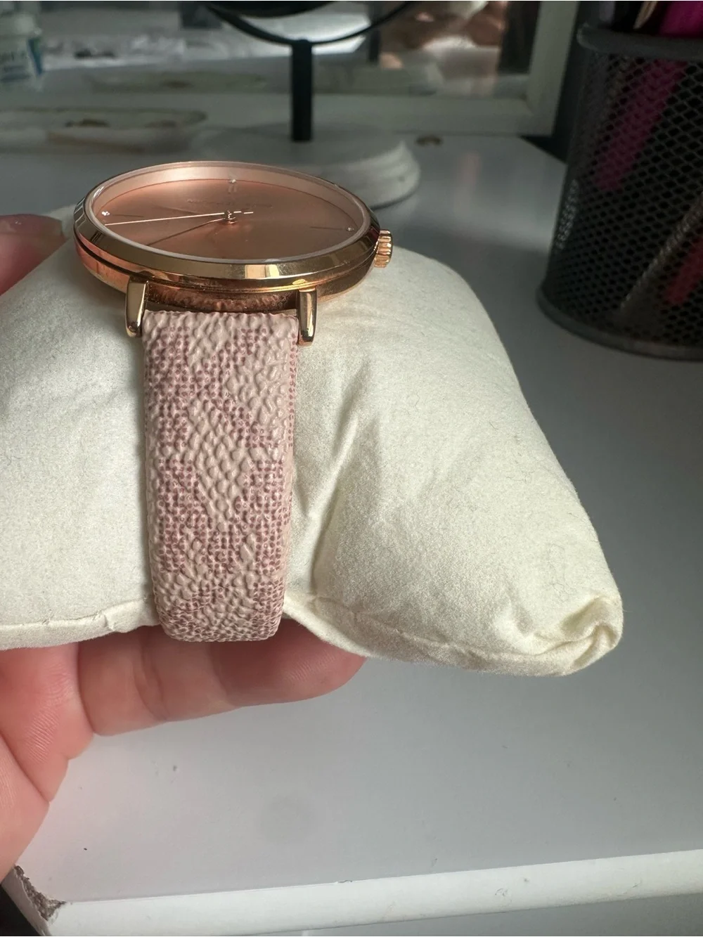 Michael Kors elegant michael