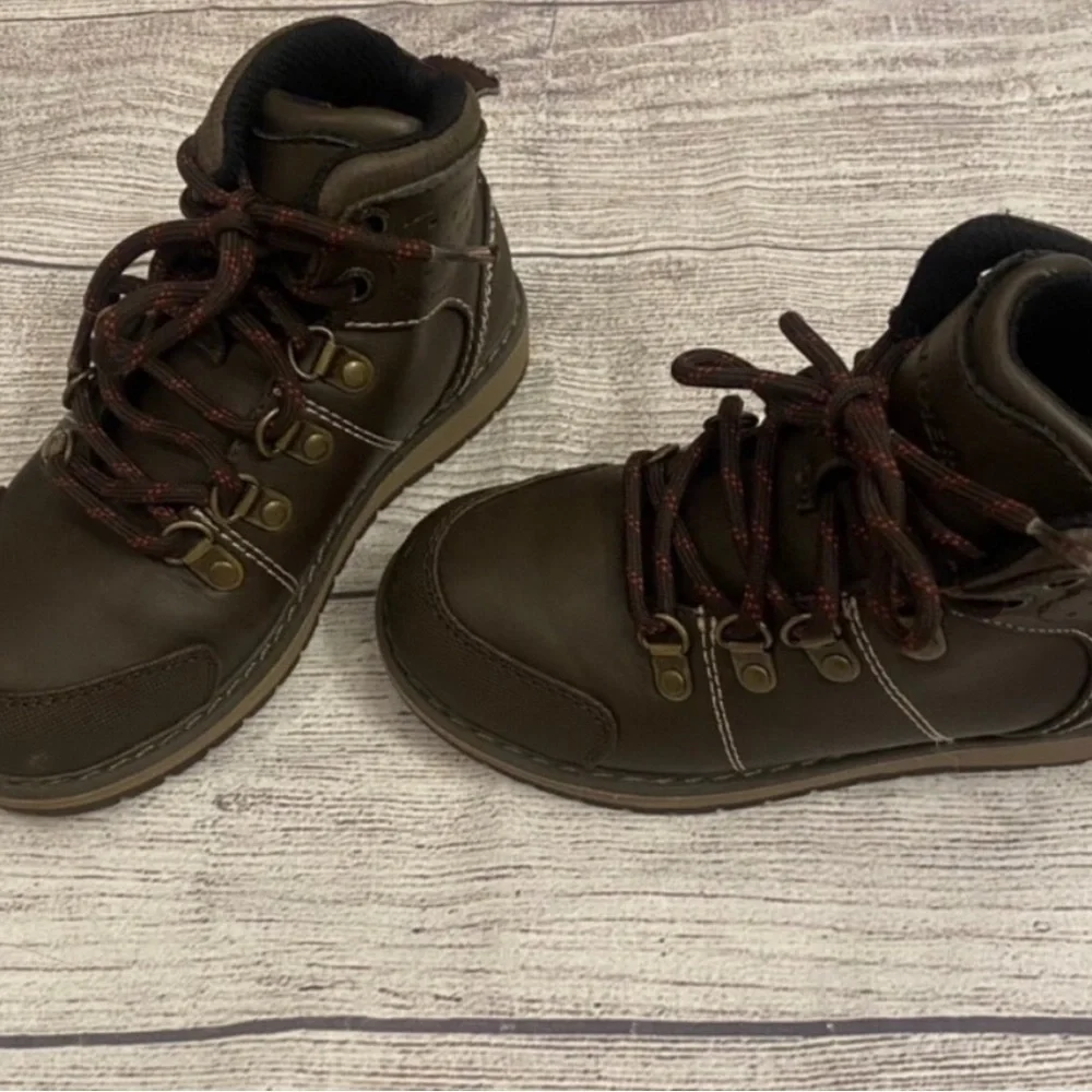 Skechers brown metro